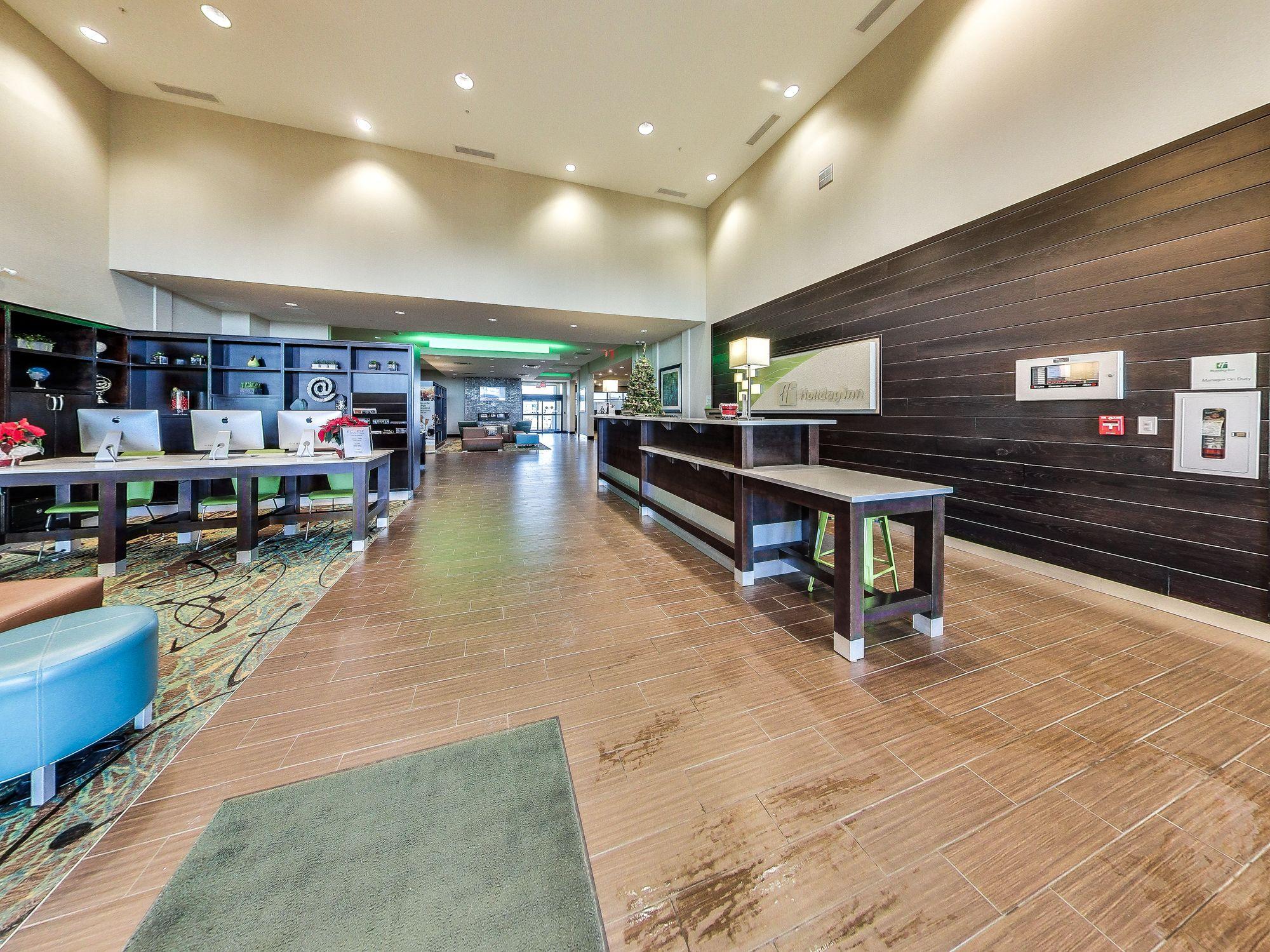 Holiday Inn Hotel & Suites Edmonton Airport Conference Centre By Ihg Ниску Екстериор снимка