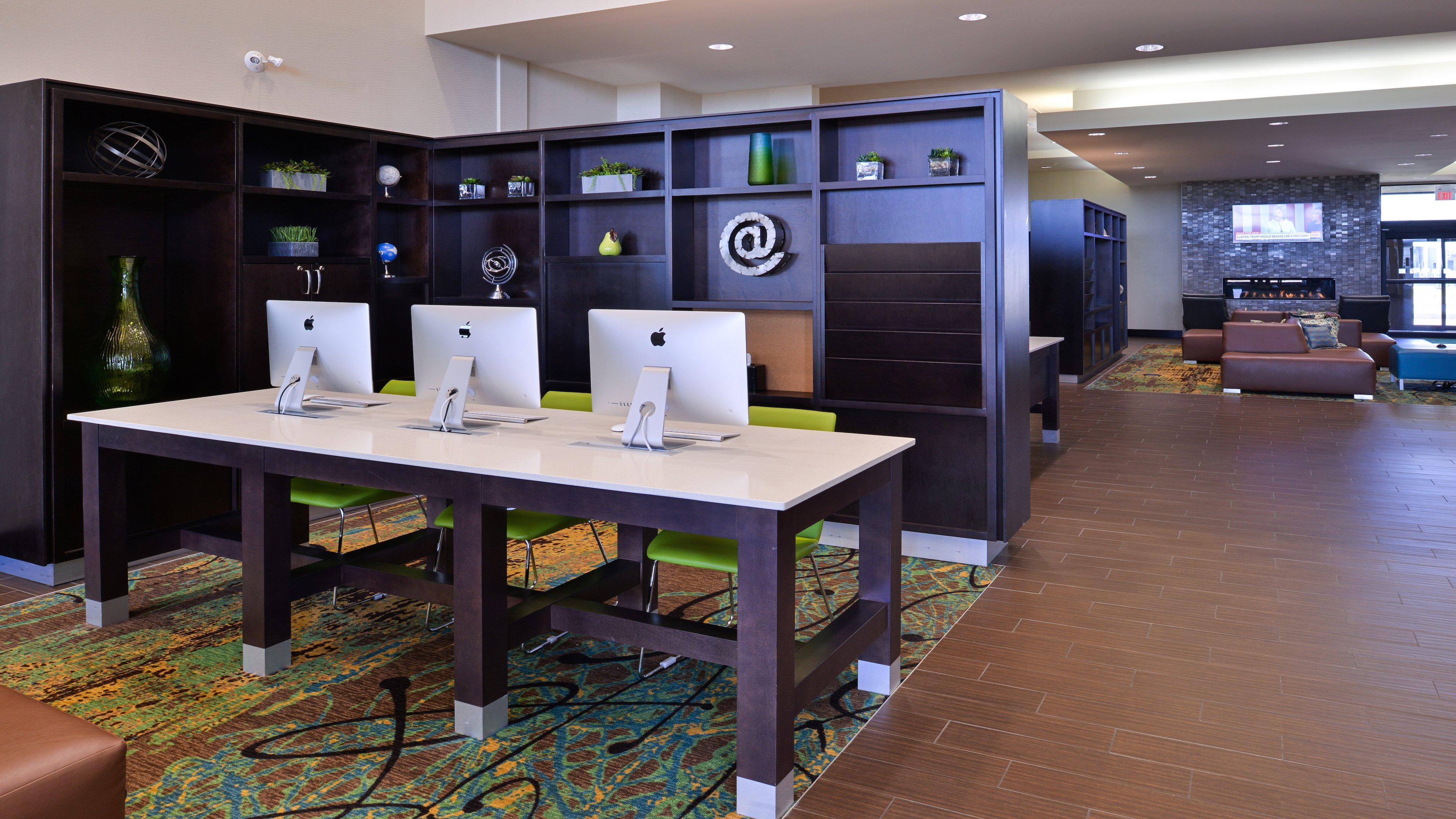 Holiday Inn Hotel & Suites Edmonton Airport Conference Centre By Ihg Ниску Екстериор снимка